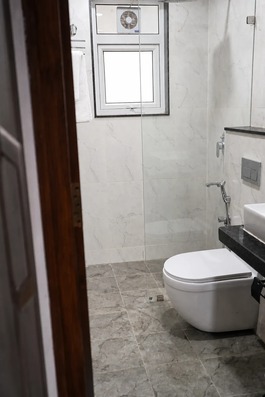 Side angle of the bathroom in the 1BHK Premium apartment